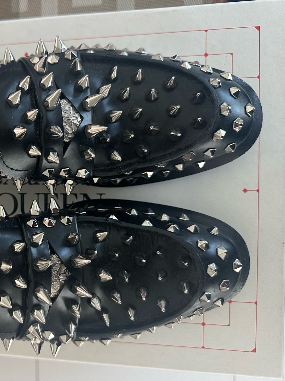Alexander McQueen Black Leather Spike-Embellished Loafers EU41 (US8) - Picture 7 of 15